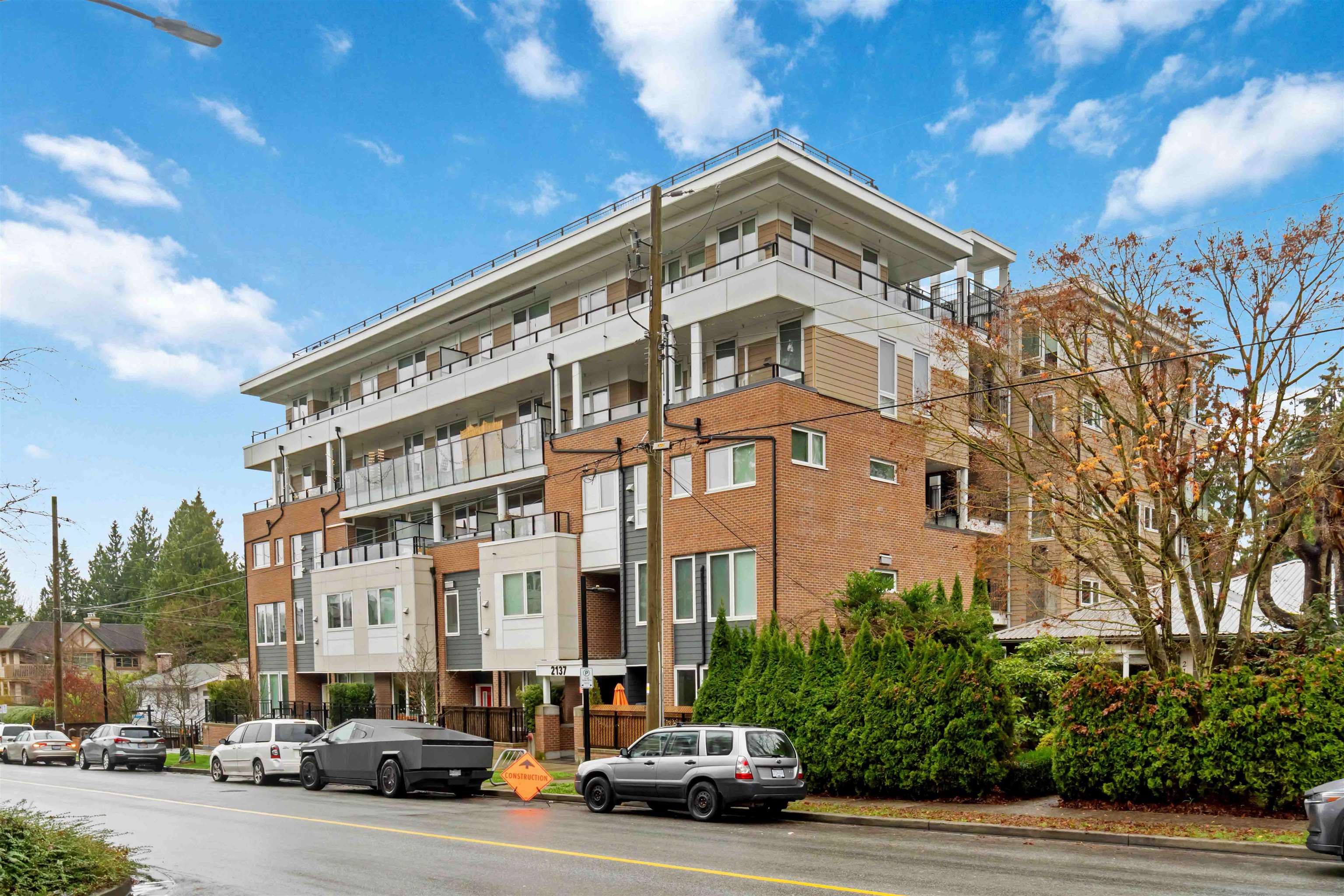 403-2137 Chesterfield Avenue, North Vancouver, BC, V7M 2P7