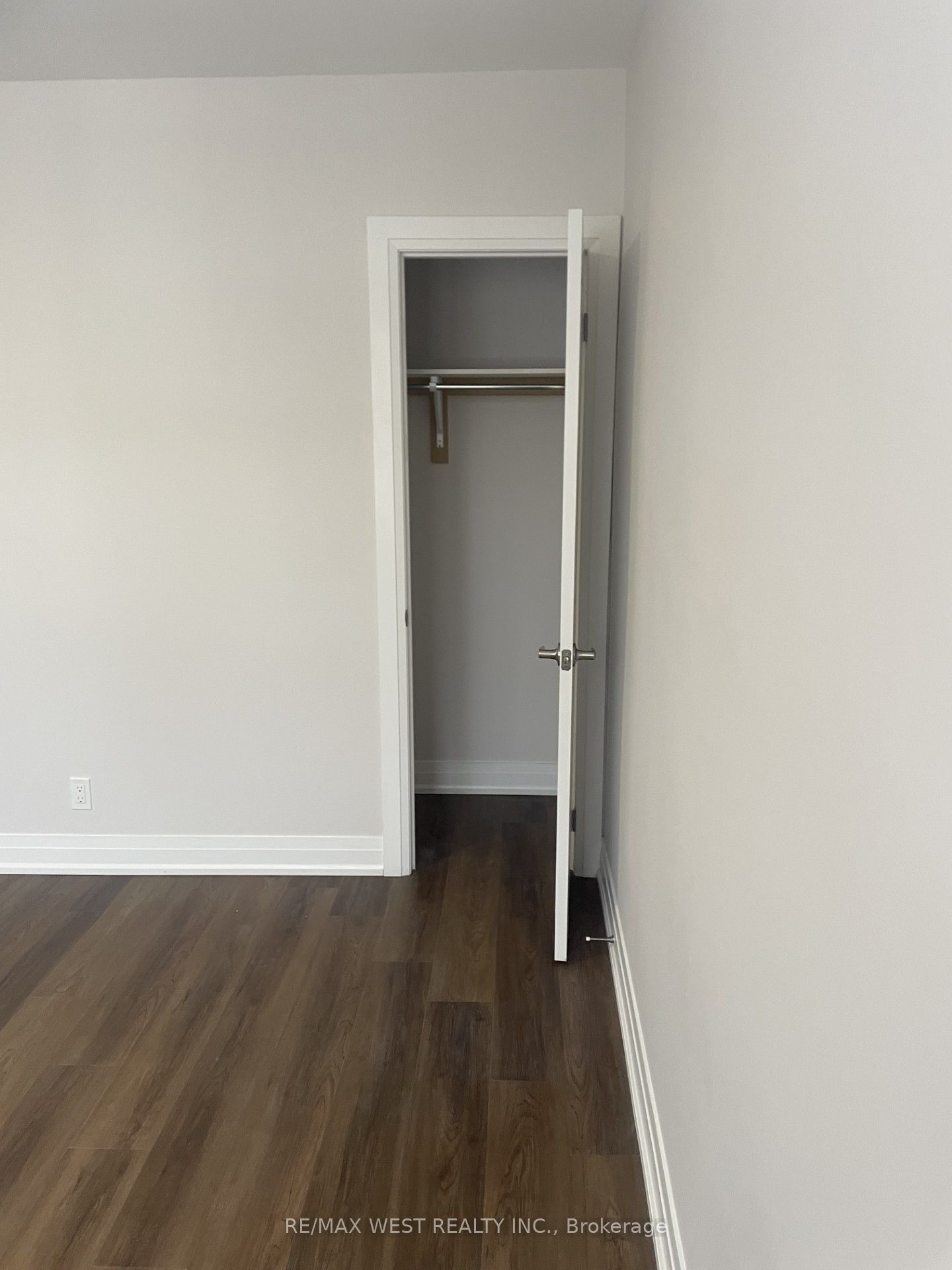 Additional image 4 of Second Floor-57 Nassau Street, Toronto, ON, M5T 1M3