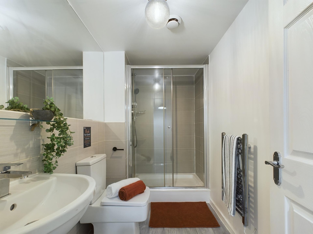 Room in a Shared House, Acomb St, M14, N1 7GU photo 5