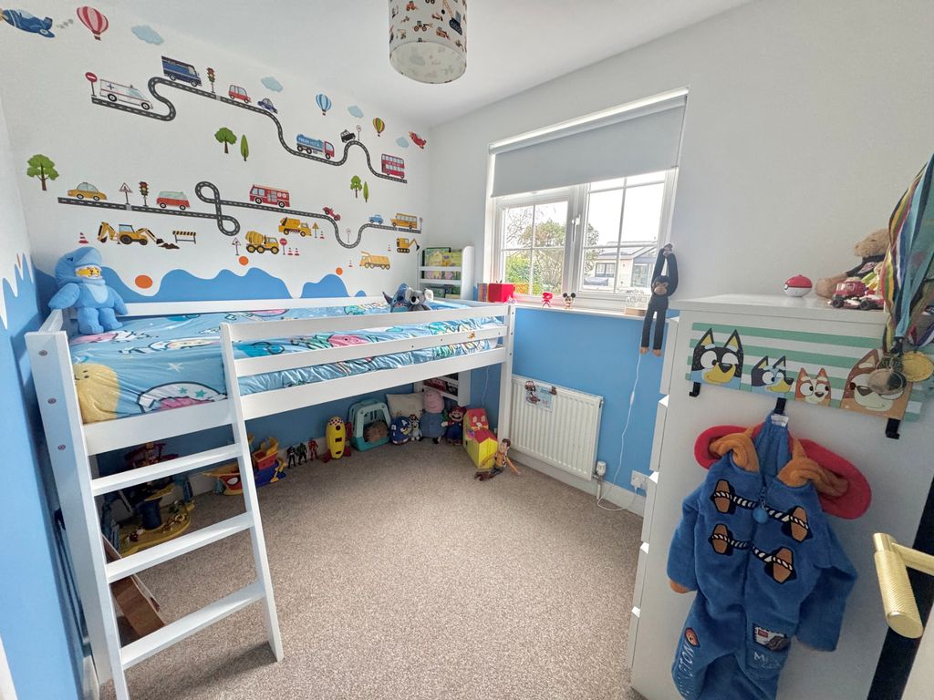 Additional image 9 of 4 bed detached house for saleSamber Close, Lymington SO41