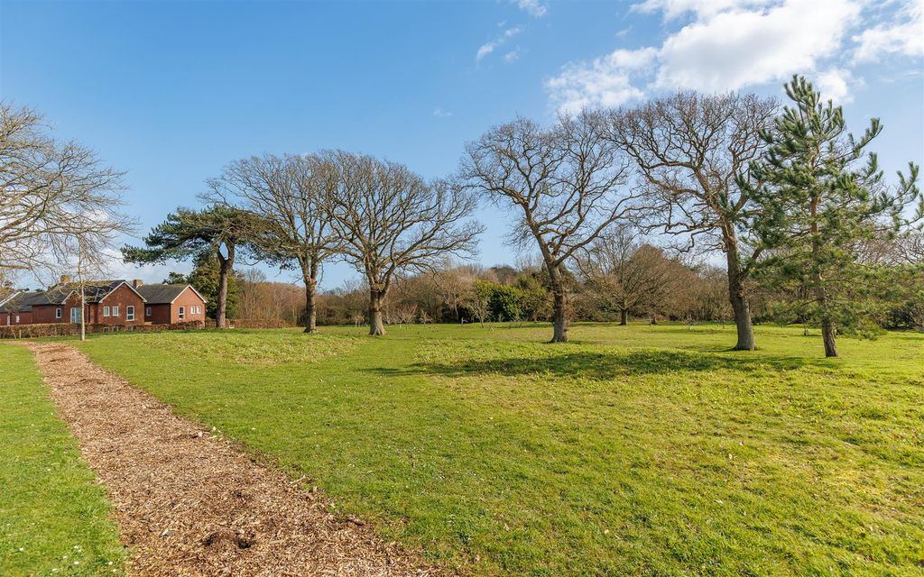 Additional image 5 of 2 bed flat for saleGatcombe, Nr Newport, Isle Of Wight PO30