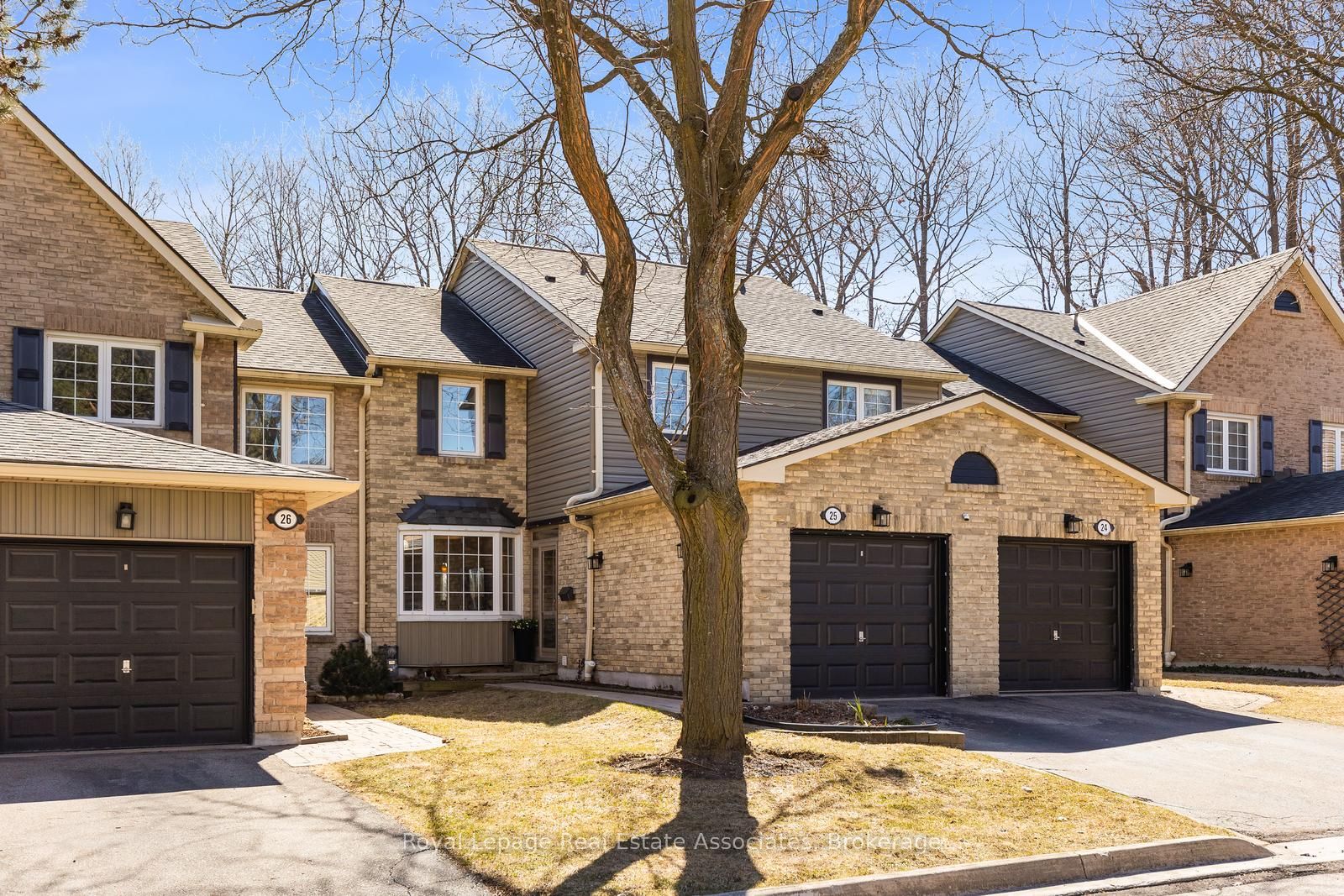 25-2766 Folkway Drive, Mississauga, ON, L5L 3M3