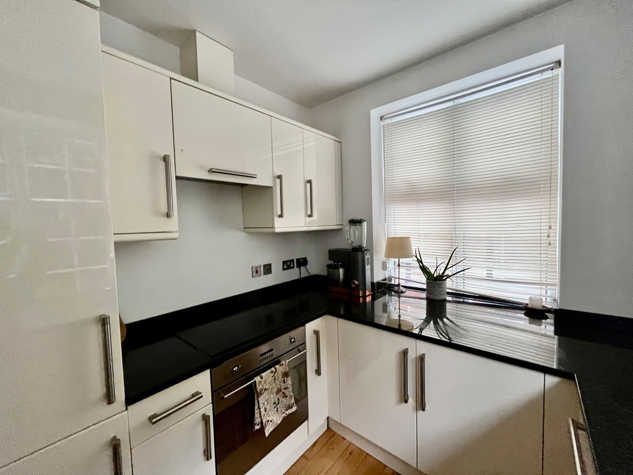 2 Bed Flat, Maresfield Court, NW3, N1 7GU photo 5