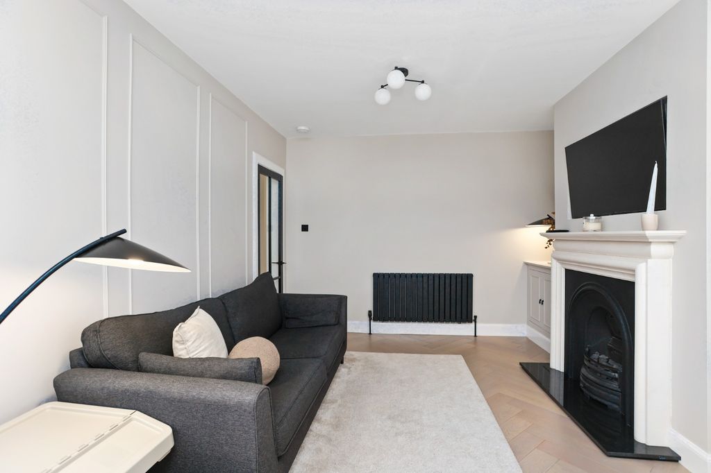 Additional image 10 of 3 bed bungalow for sale11 Marionville Park, Edinburgh EH7