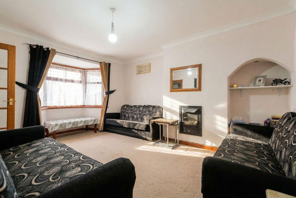 Picton Grove, Billesley photo 2