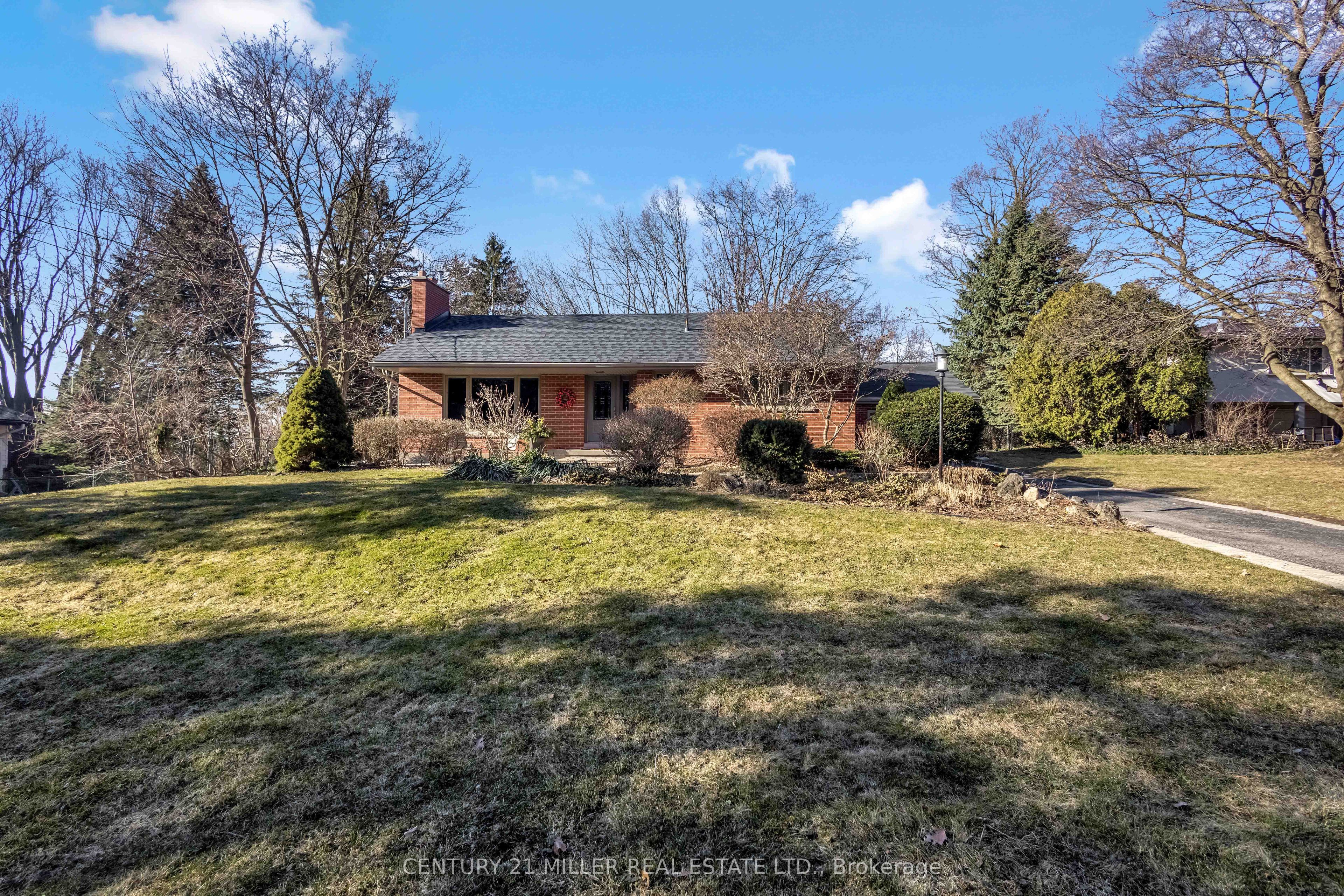 Additional image 2 of 1898 Waterdown Road, Burlington, ON, L7P 0T2