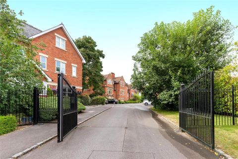 Upcross House, Upcross Gardens, Reading, Berkshire RG1
