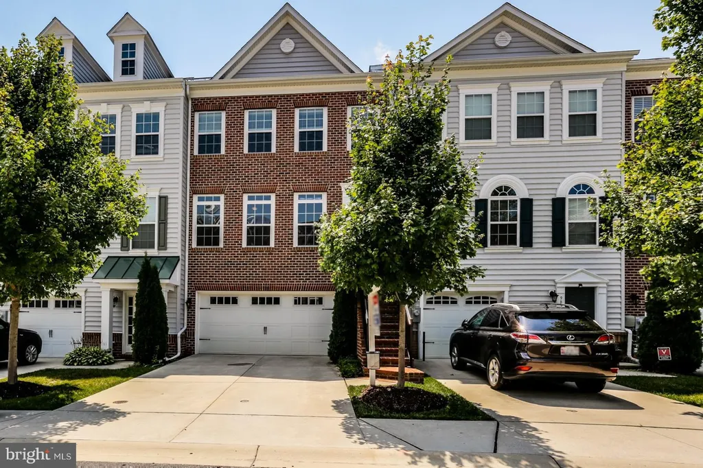 9819 Solar Course, Laurel, MD 20723