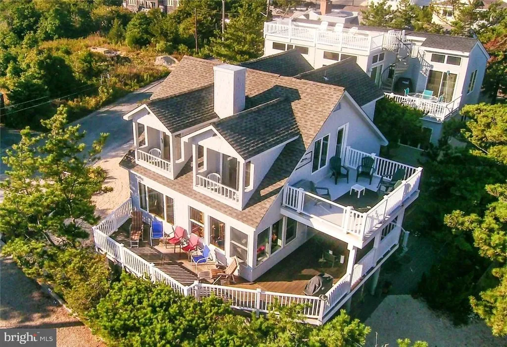 5611 West Avenue, Long Beach Township, NJ 08008