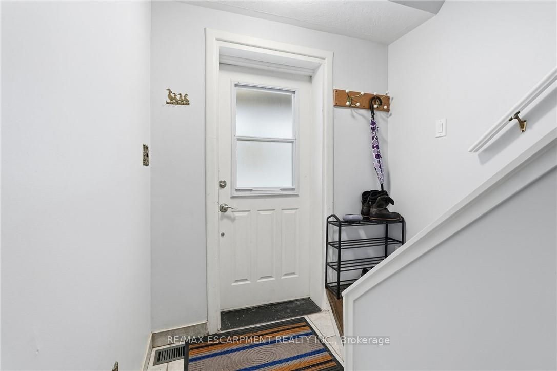 Additional image 5 of 92 Gary Avenue, Hamilton, ON, L8S 1Y5