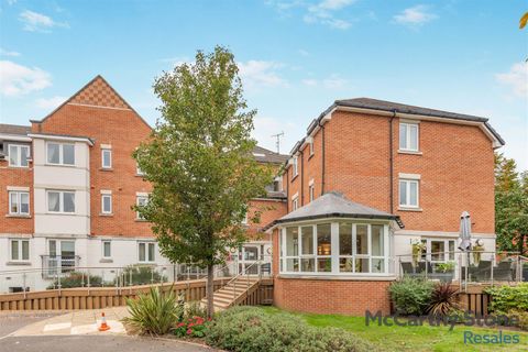 Crayshaw Court, Abbotsmead Place, Caversham, Reading RG4