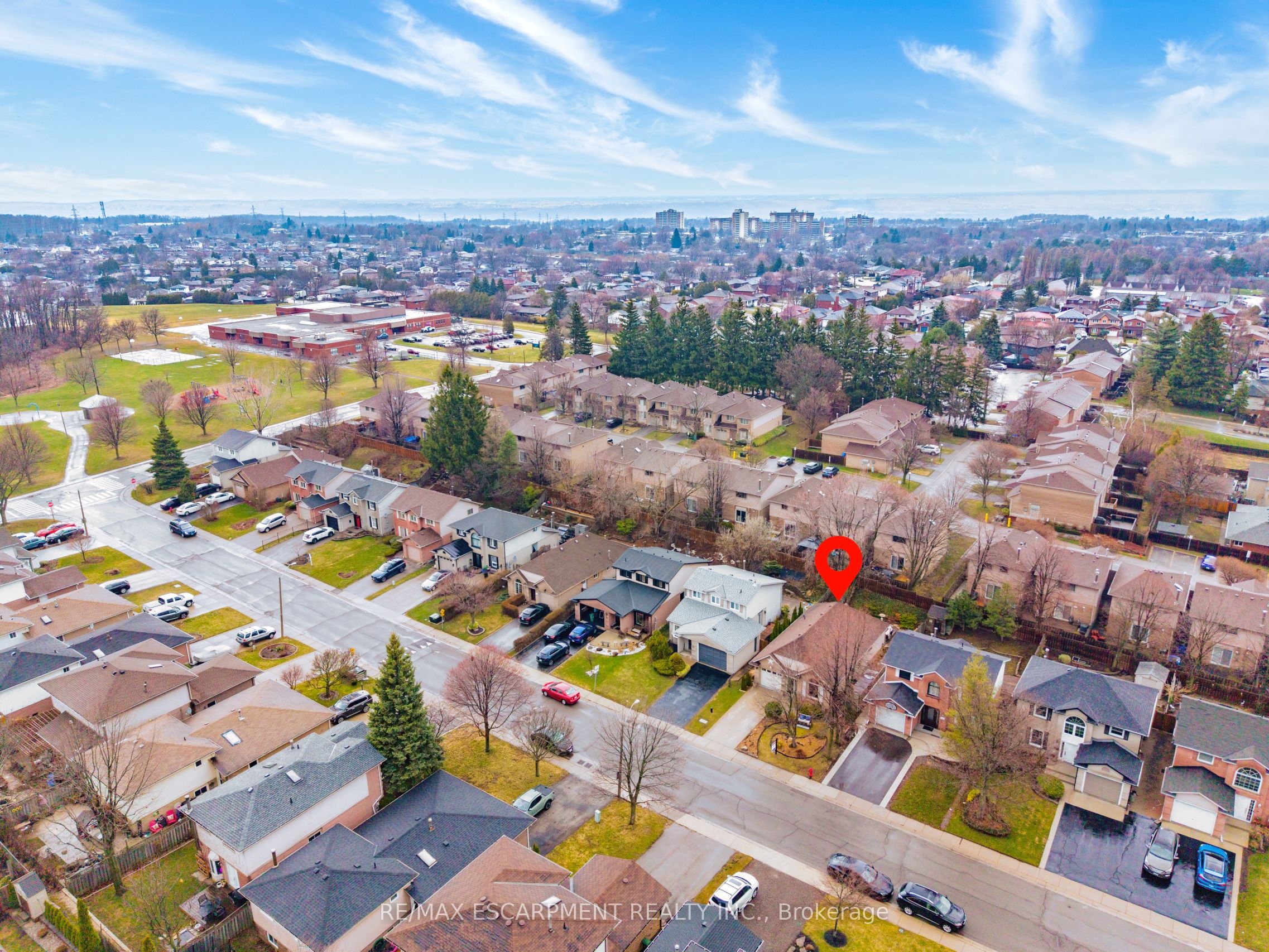 Additional image 2 of 22 Novoco Drive, Hamilton, ON, L9C 7E8