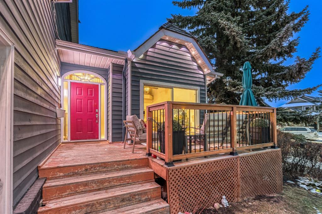 Additional image 4 of 76 Stradbrooke Way SW, Calgary, AB, T3H 1S5