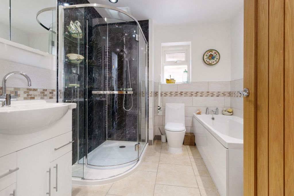 Additional image 7 of 2 bed bungalow for saleMinge Lane, Upton-Upon-Severn, Worcester WR8
