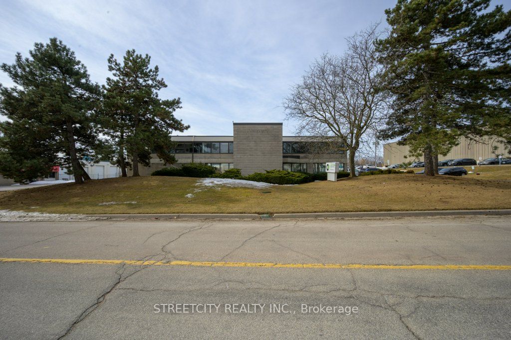 Additional image 6 of Ground Floor-916 Gateway Drive, Burlington, ON, L7L 5K7