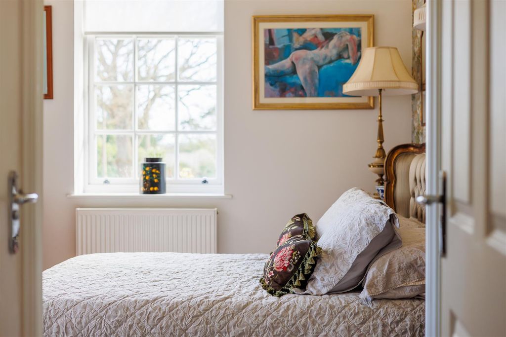 Additional image 22 of 2 bed flat for saleGatcombe, Nr Newport, Isle Of Wight PO30