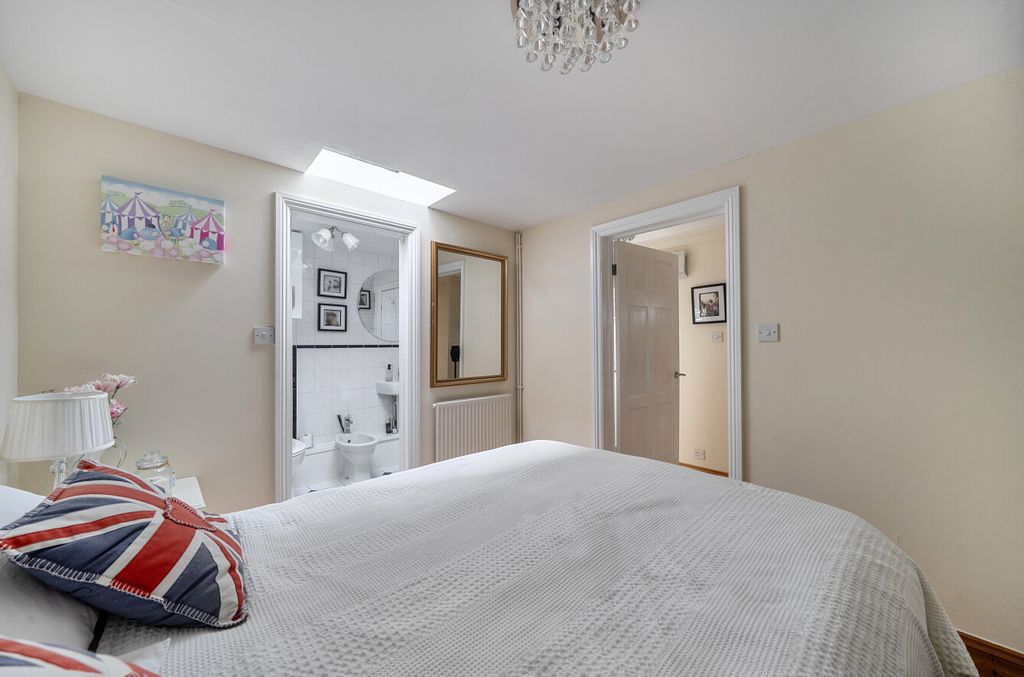 Additional image 11 of 4 bed semi-detached house for saleBinfield Road, Bracknell, Berkshire RG42