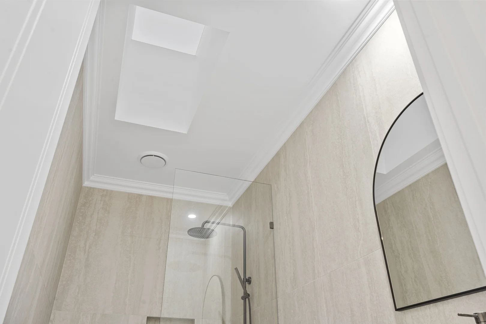 Additional image 18 of 4/14 Victor Avenue, Paradise Point QLD 4216