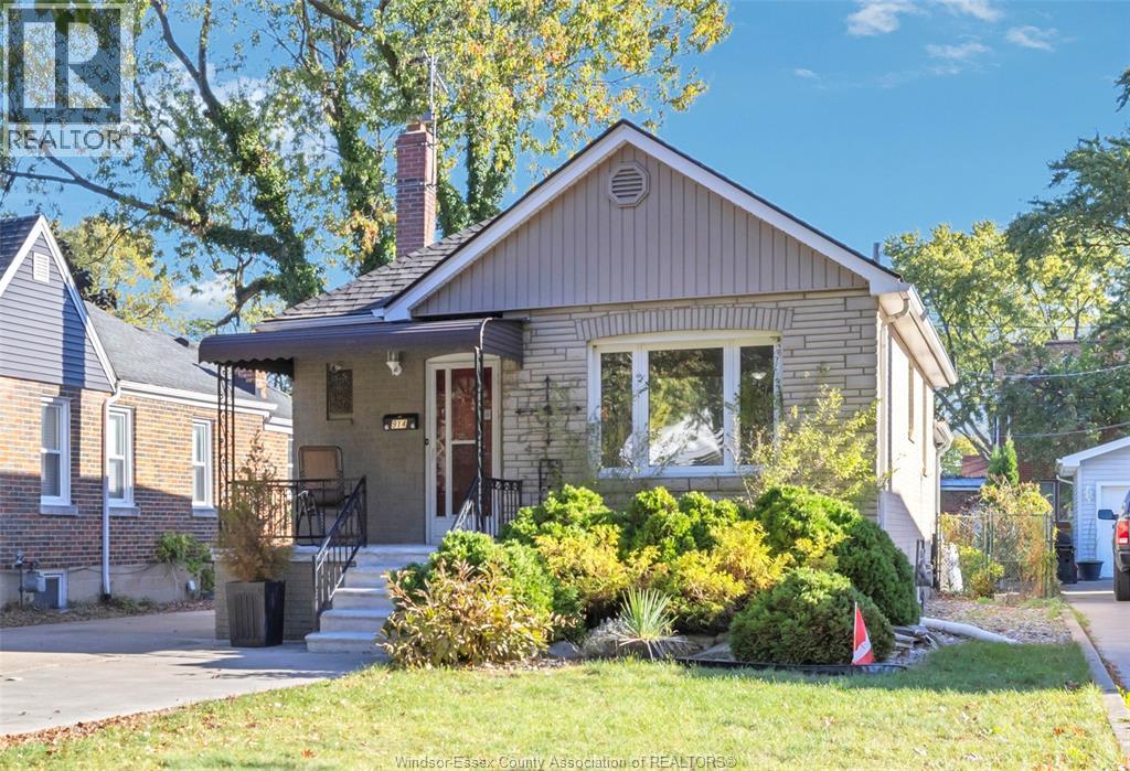 914 Thompson Boulevard, Windsor, ON, N8S2G8