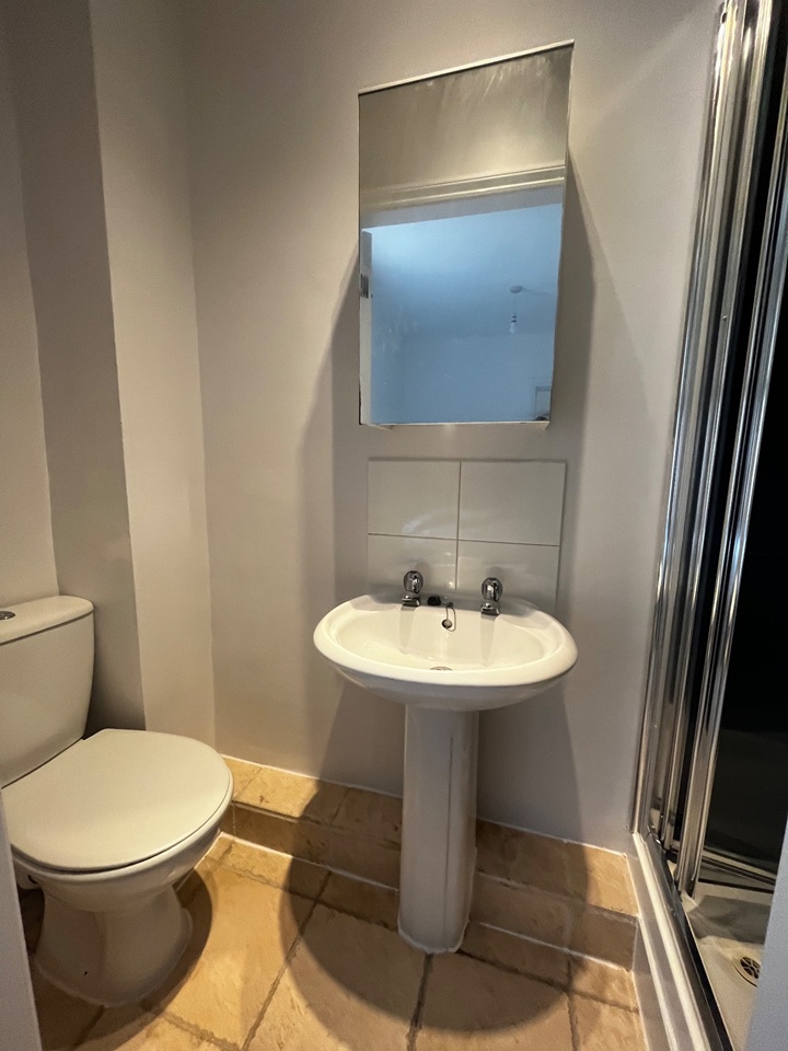 1 Bed Flat, Liverpool, L8, N1 7GU photo 5