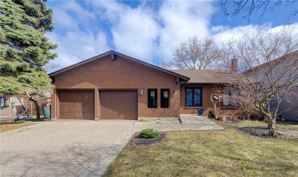 156 Candlewood Crescent, Waterloo, ON, N2L 5T4