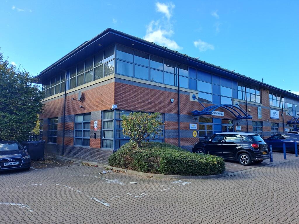 C1&C2 The Courtyard, Alban Park, Hatfield Road, St. Albans AL4 0LA