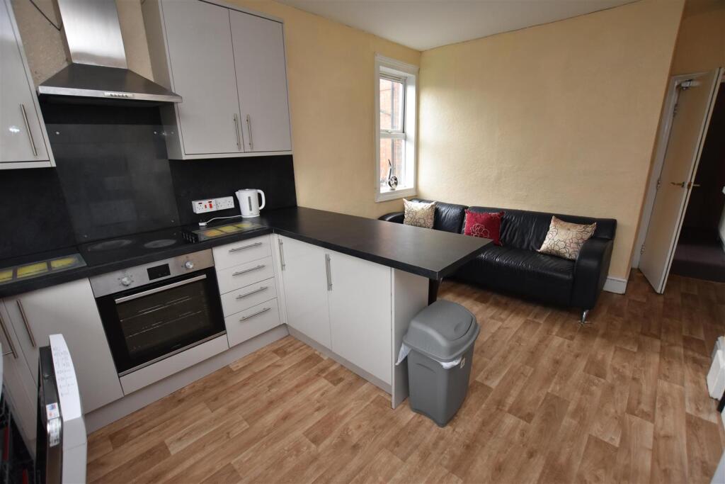Station Road, Harborne, Birmingham, West Midlands, B17
