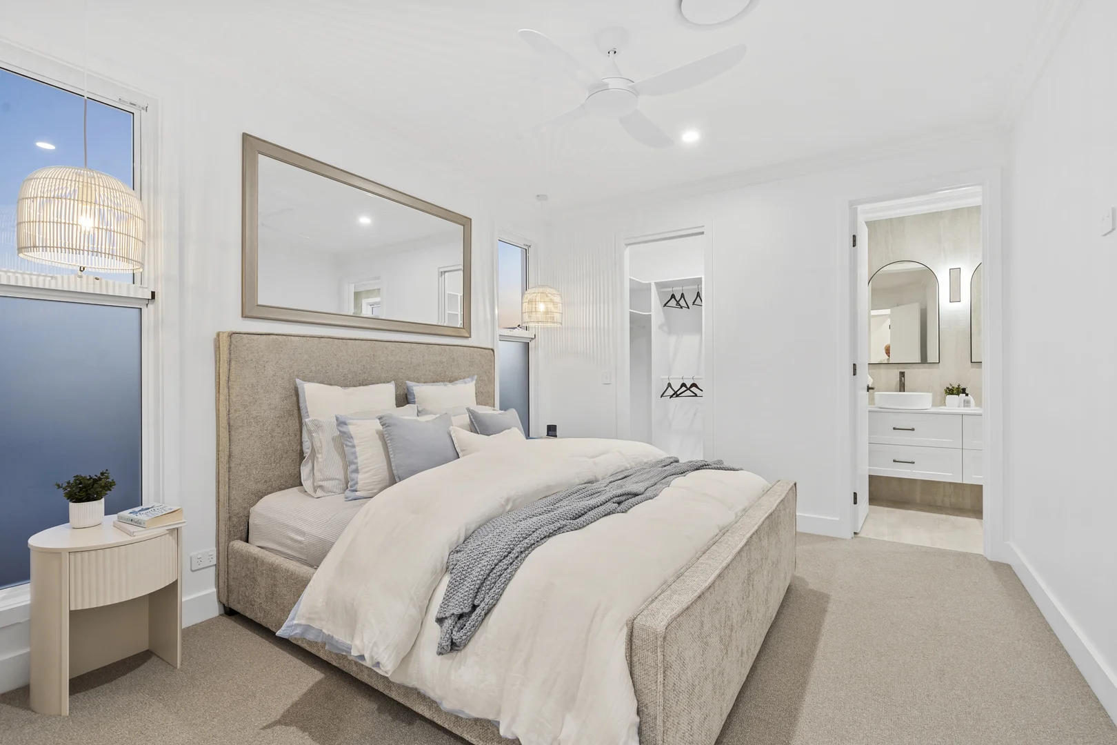 Additional image 12 of 4/14 Victor Avenue, Paradise Point QLD 4216