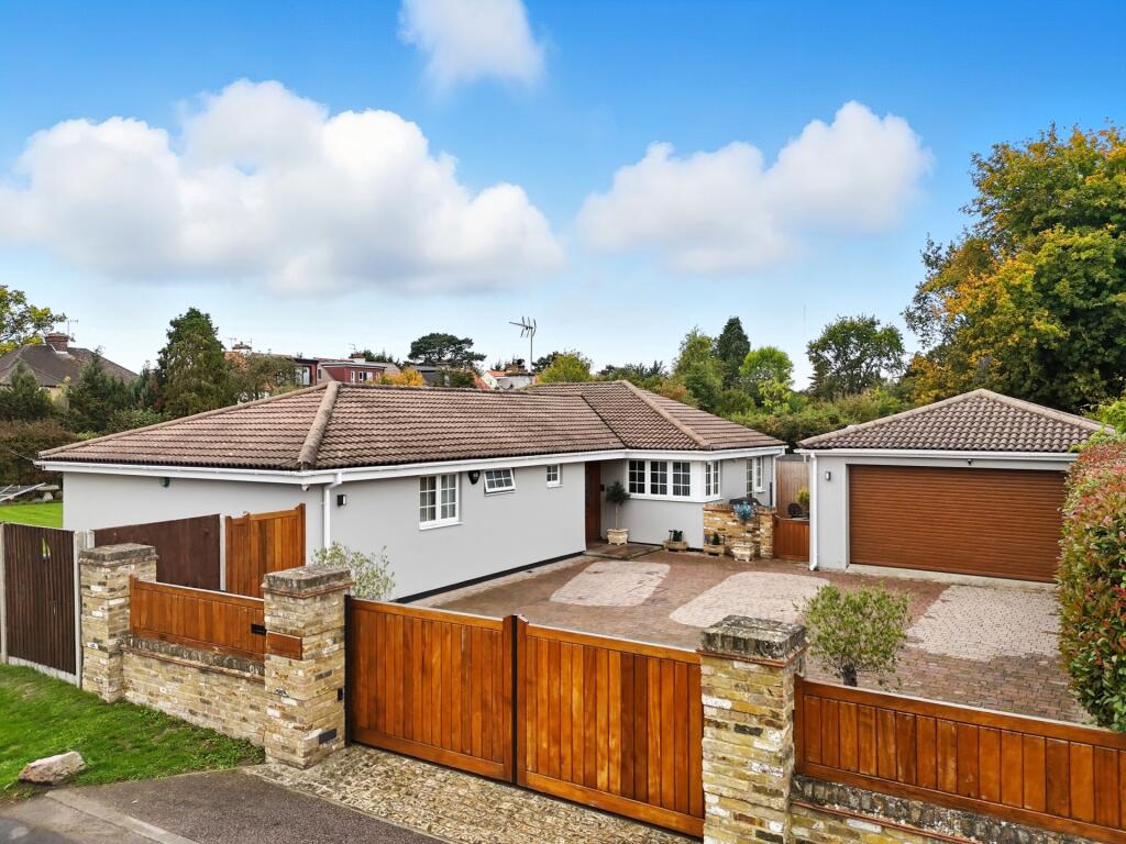 Wilkins Green Lane, Smallford, AL4