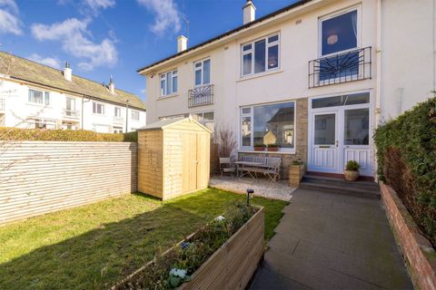 Victor Park Terrace, Corstorphine, Edinburgh EH12