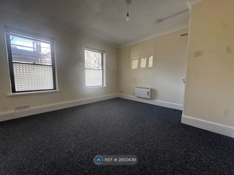 Lowmans House, Southampton SO17