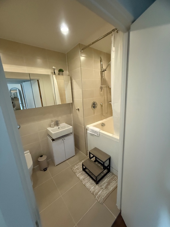 1 Bed Flat, The Hub, B4, N1 7GU photo 5