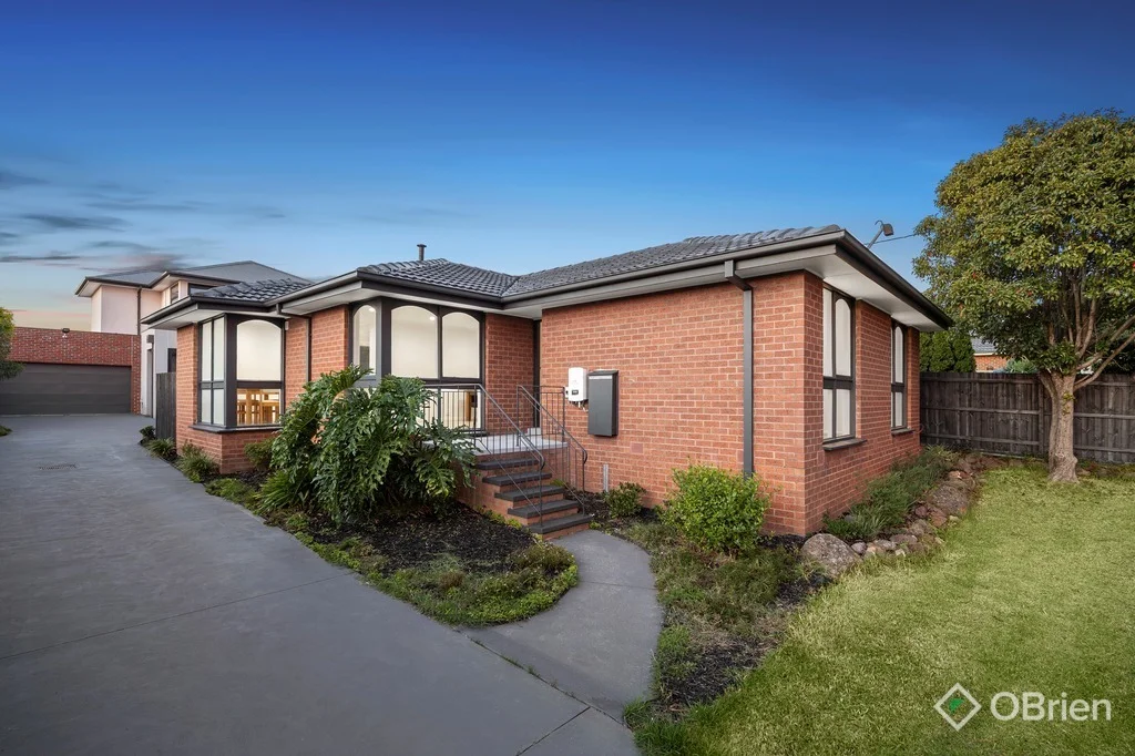1/8 Fifth Avenue, Rowville VIC 3178