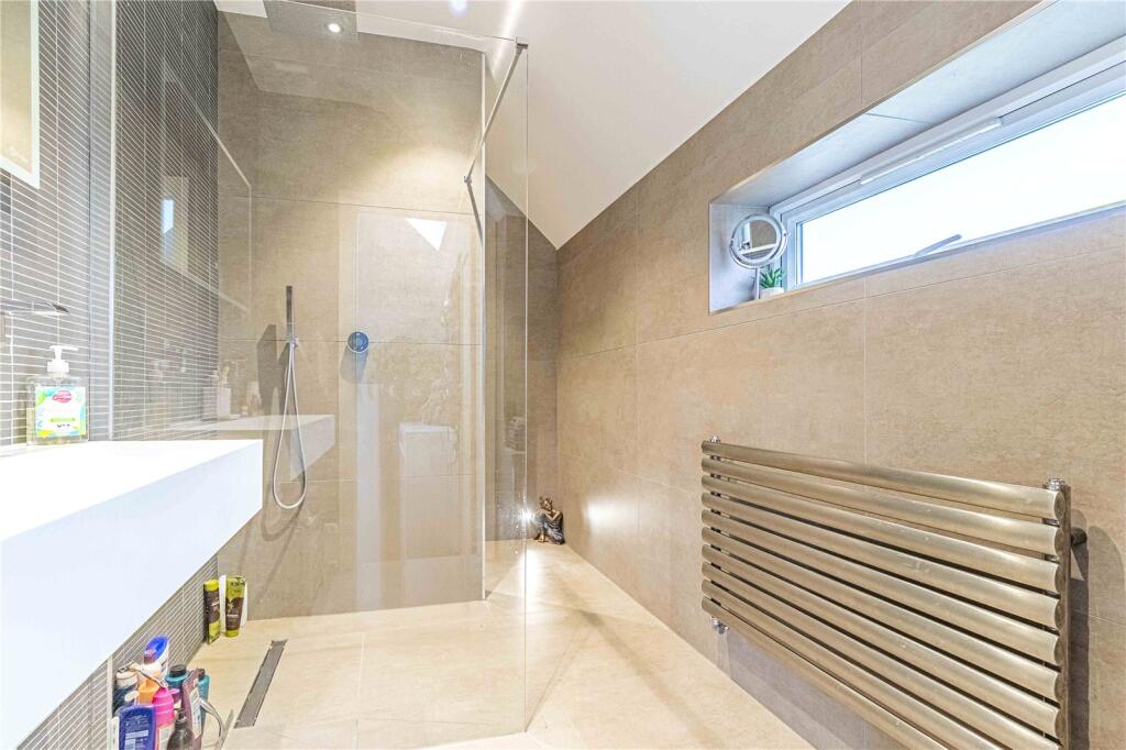 Additional image 14 of Hilltop, Redbourn, St. Albans, Hertfordshire, AL3