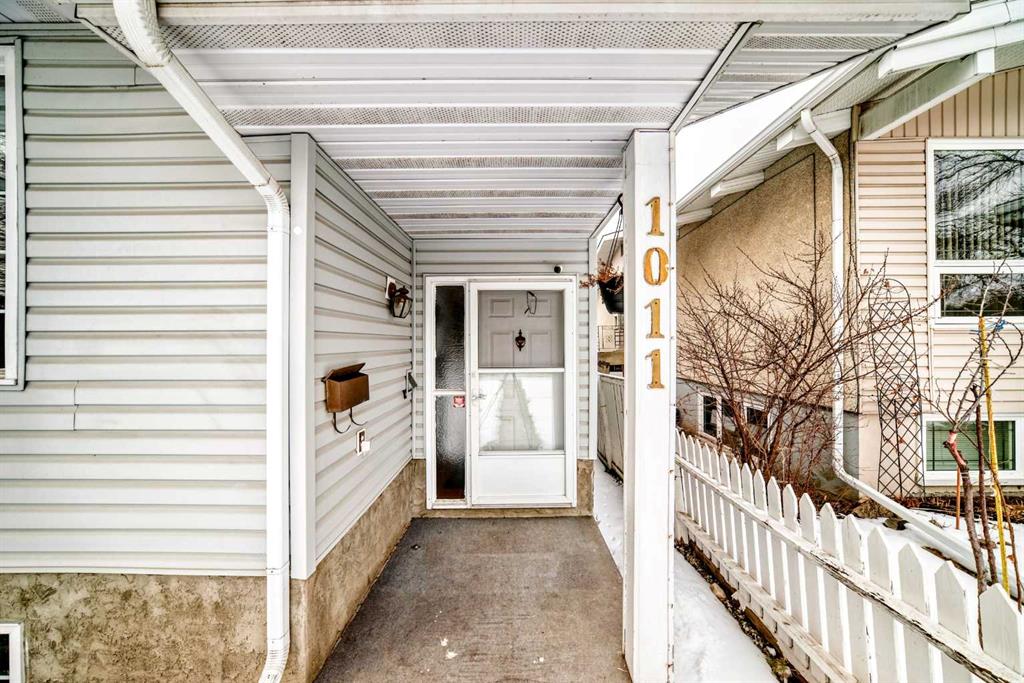 Additional image 2 of 1011 17a Street NE, Calgary, AB, T2E 4V2