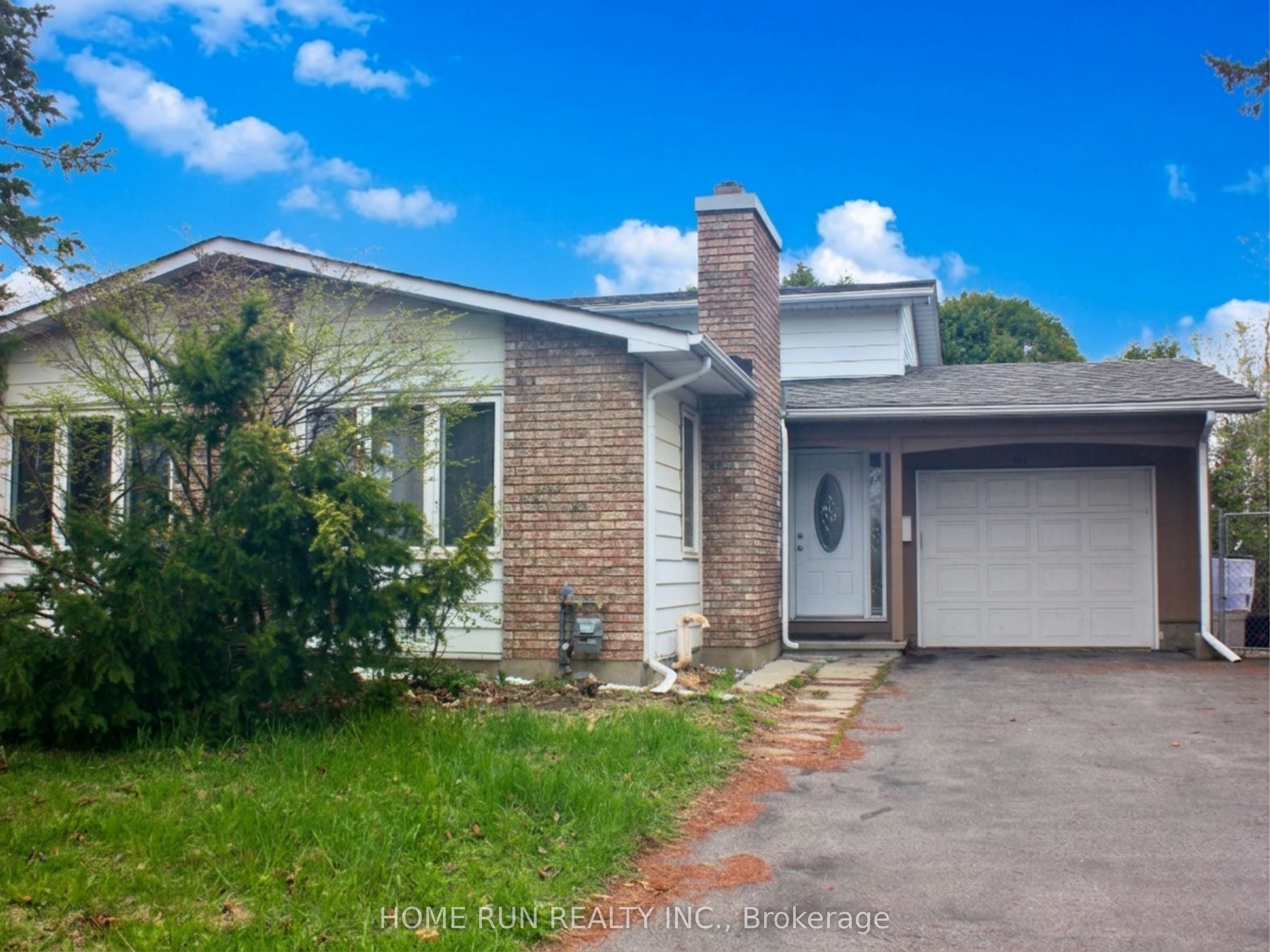 166 Withrow Avenue, Ottawa, ON, K2G 3N8