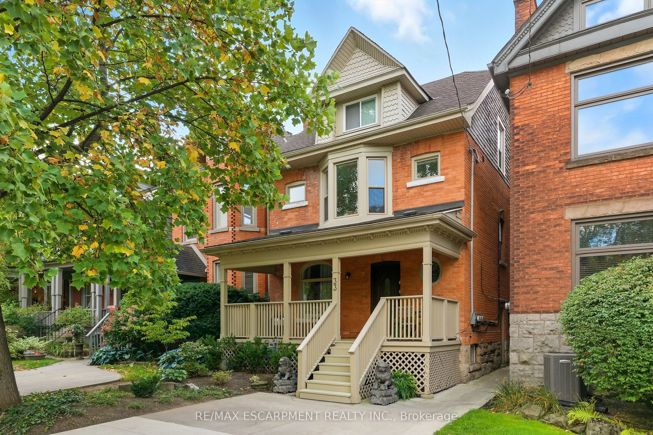 33 Homewood Avenue, Hamilton, ON, L8P 2M1