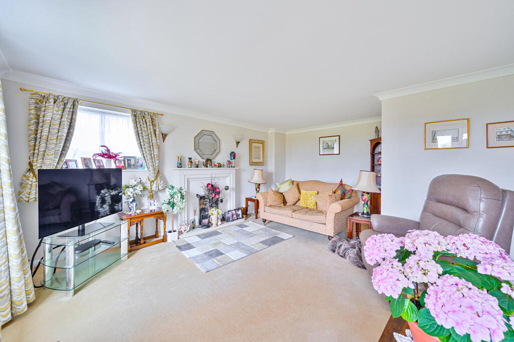 Additional image 2 of Falconers Field, Harpenden, AL5