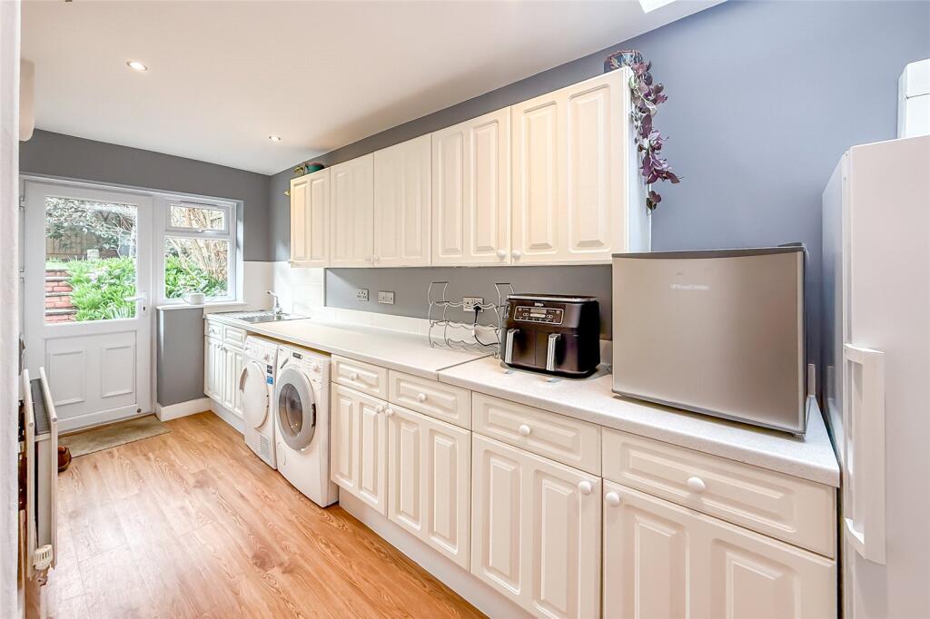 Additional image 5 of Aplins Close, Harpenden, Hertfordshire, AL5