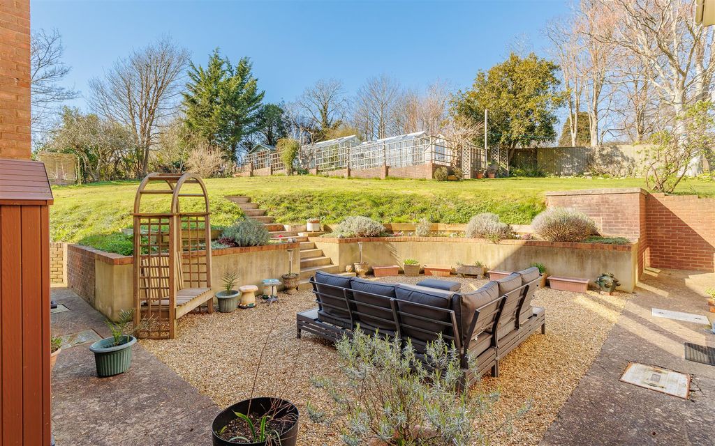 Additional image 7 of 6 bed detached house for saleNewport, Isle Of Wight PO30