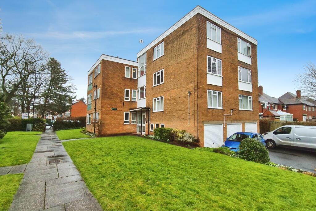Barons Close, Birmingham, B17
