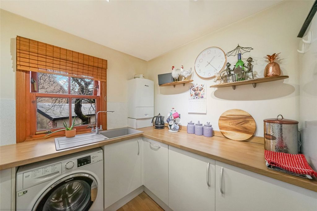 Additional image 10 of 2 bed flat for saleArnothill Bank, Falkirk, Stirlingshire FK1