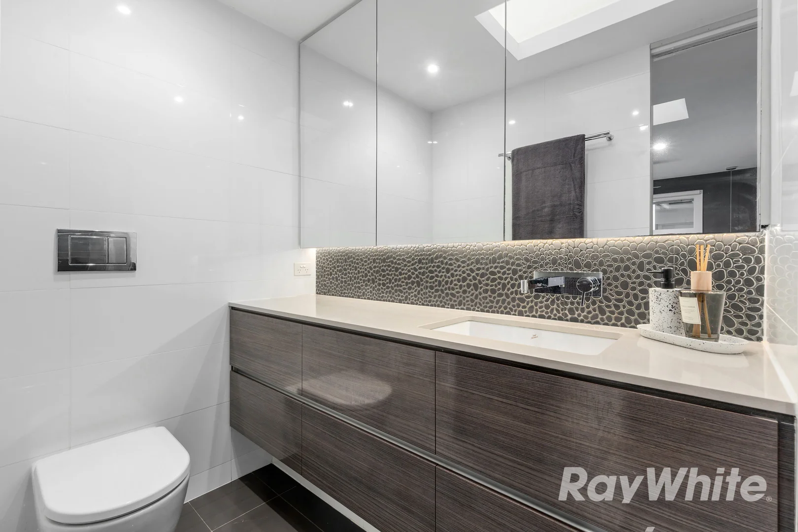 Additional image 8 of 6 Coling Avenue, Carnegie VIC 3163