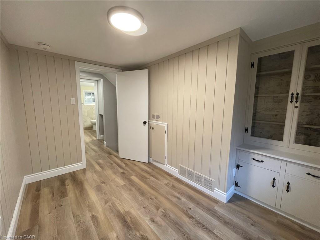 Additional image 6 of LOWER-124 Forest Hill Drive, Kitchener, ON, N2M 4G3
