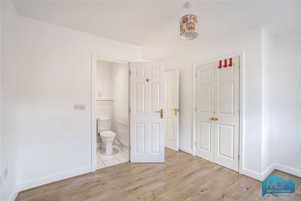 Additional image 6 of 2 bed flat for saleShillingford Close, Mill Hill, London NW7