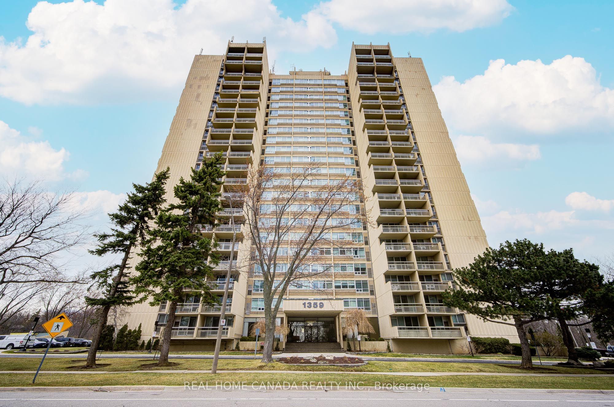 708-1359 White Oaks Boulevard, Oakville, ON, L6H 2R8