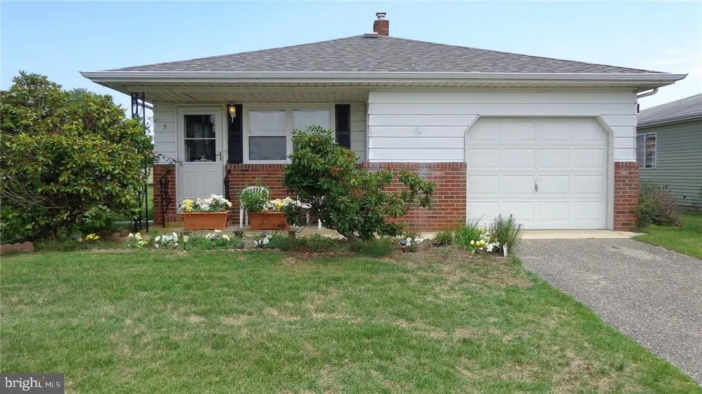 3 San Juan Court, Toms River, NJ 08757