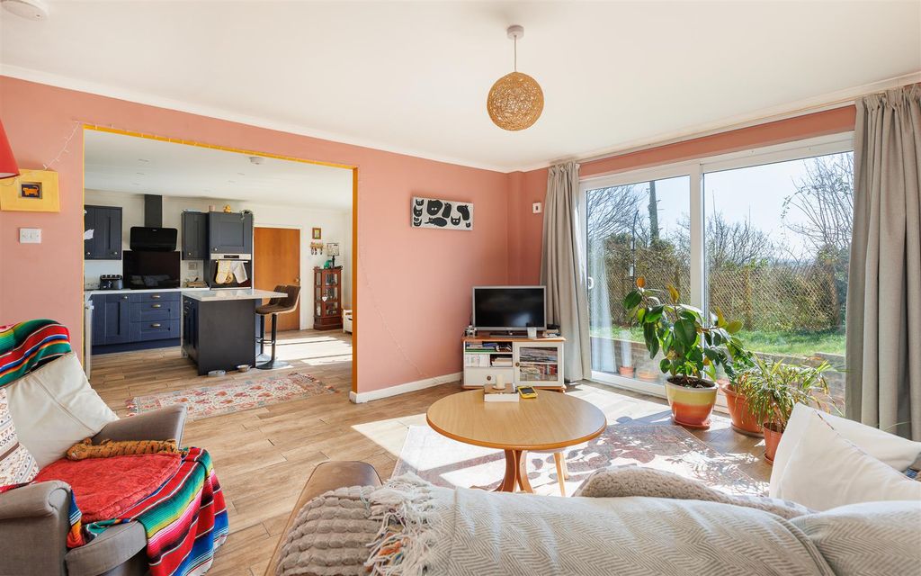 Additional image 24 of 6 bed detached house for saleNewport, Isle Of Wight PO30