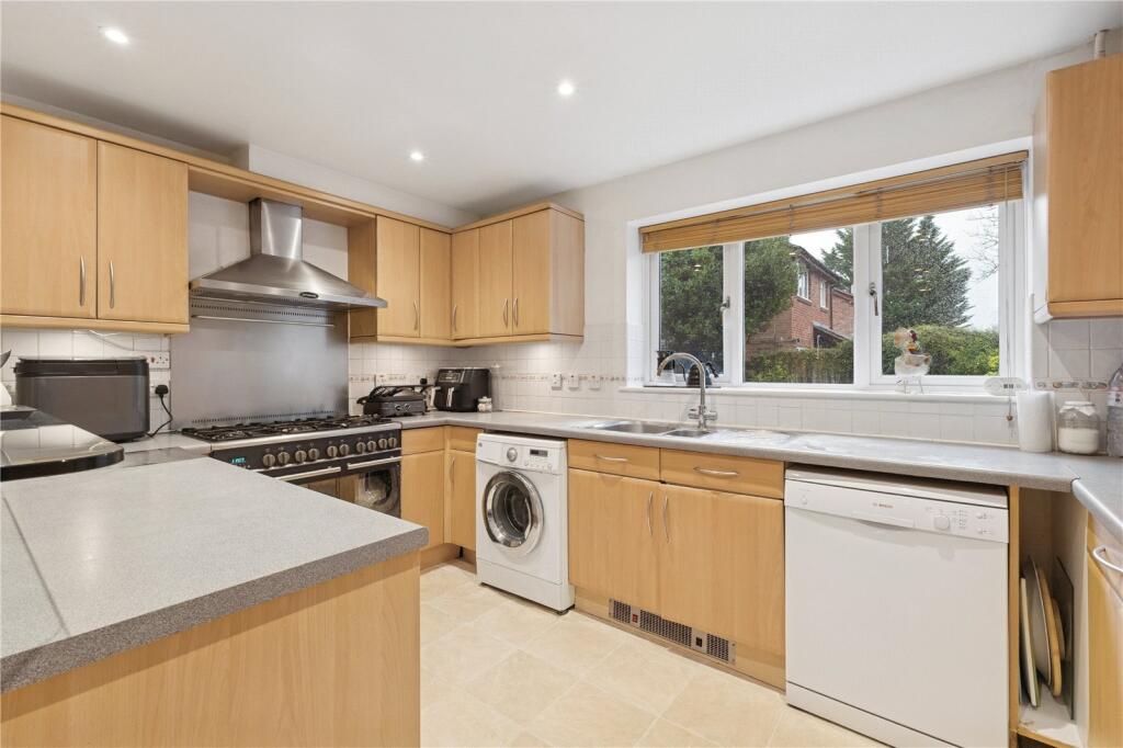 Additional image 5 of Bewdley Close, Harpenden, Hertfordshire, AL5