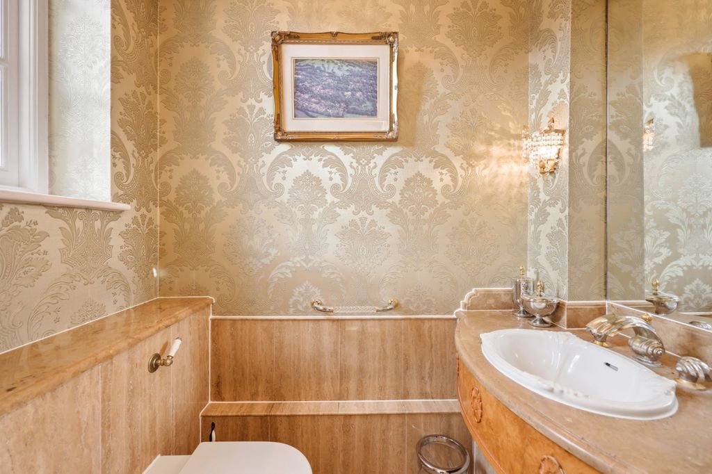 Additional image 27 of 8 bed detached house for saleByron Drive, London N2